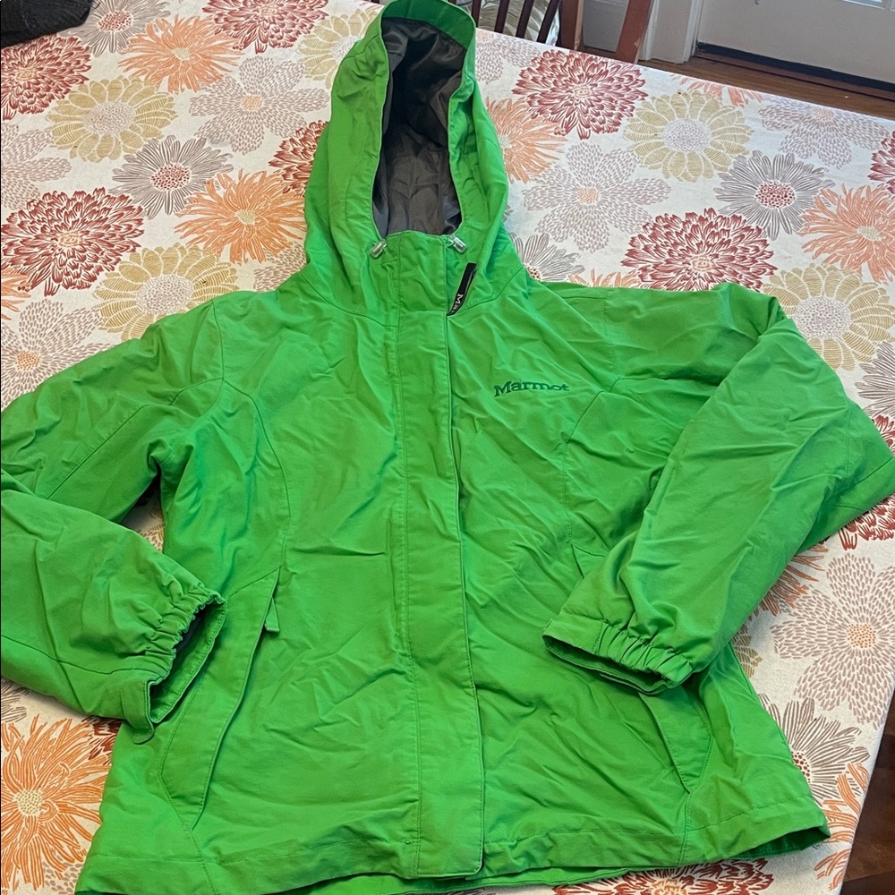 Marmot Green Windbreaker - lined and waterproof - nice condition Sz Small